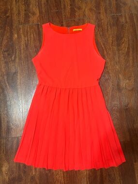 Alice + Olivia Tomato Red Crewneck Shift Dress